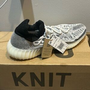 Yeezy adidas men’s KNIT sneakers